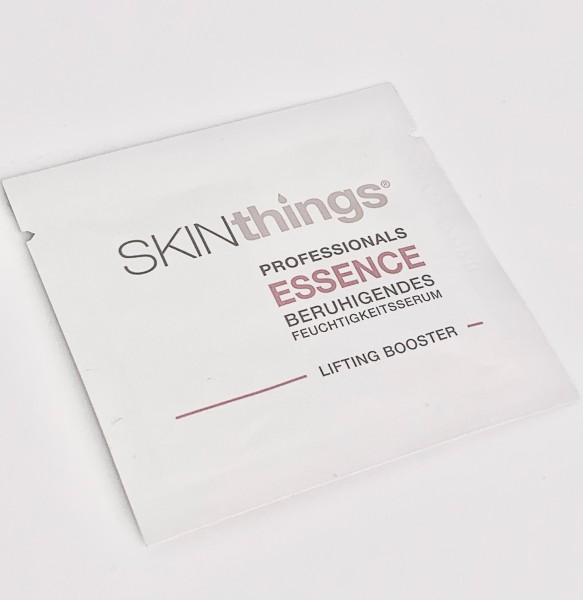 Skinthings-Essence-Feuchtigkeitsspendendes-Hyaluronserum-das-Beste-fuer-trockene-Haut